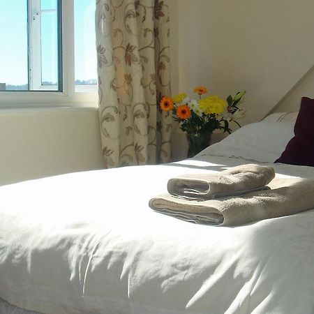 Harlequin Guest House With Parking Weymouth Exteriör bild