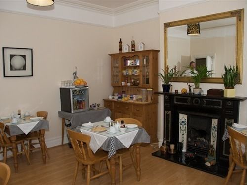 Harlequin Guest House With Parking Weymouth Exteriör bild